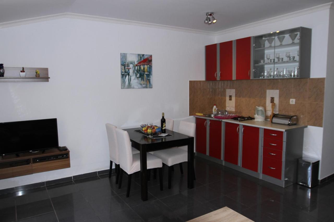 Apartments Muhar Свети-Стефан Экстерьер фото
