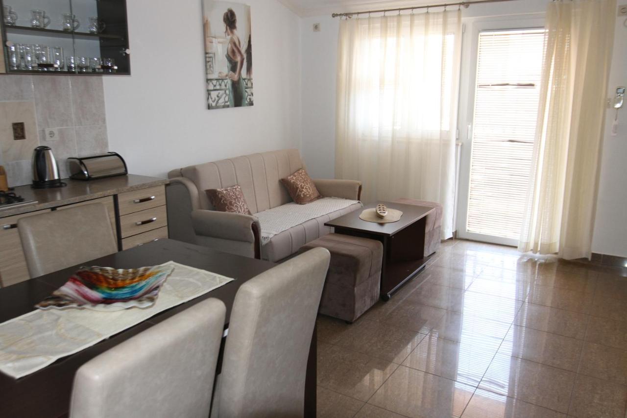 Apartments Muhar Свети-Стефан Экстерьер фото