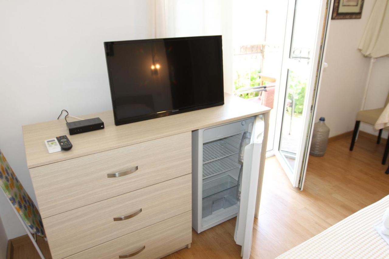 Apartments Muhar Свети-Стефан Экстерьер фото