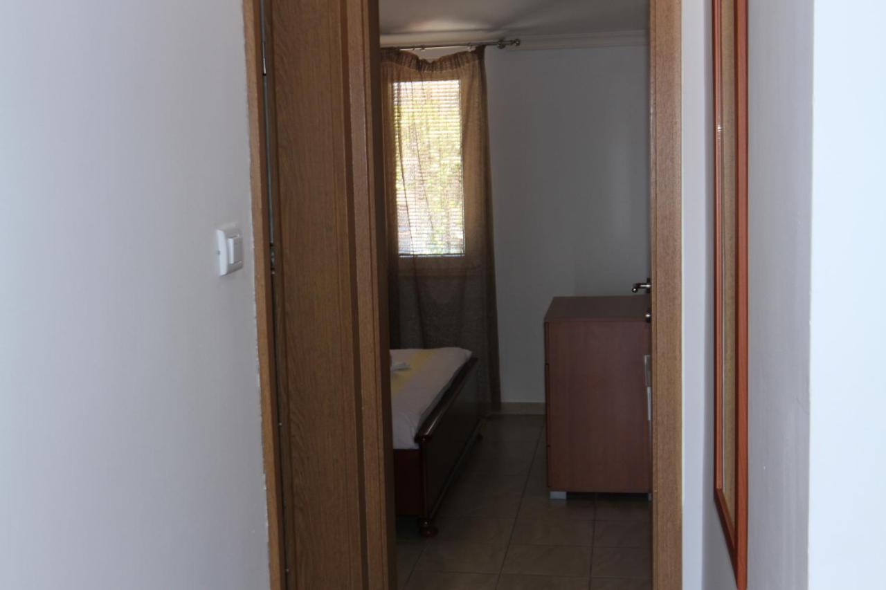 Apartments Muhar Свети-Стефан Экстерьер фото