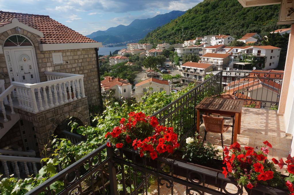 Apartments Muhar Свети-Стефан Экстерьер фото